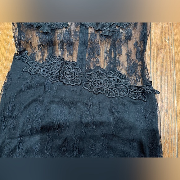 Symphony Black Lace Dress - Picture 13 of 15